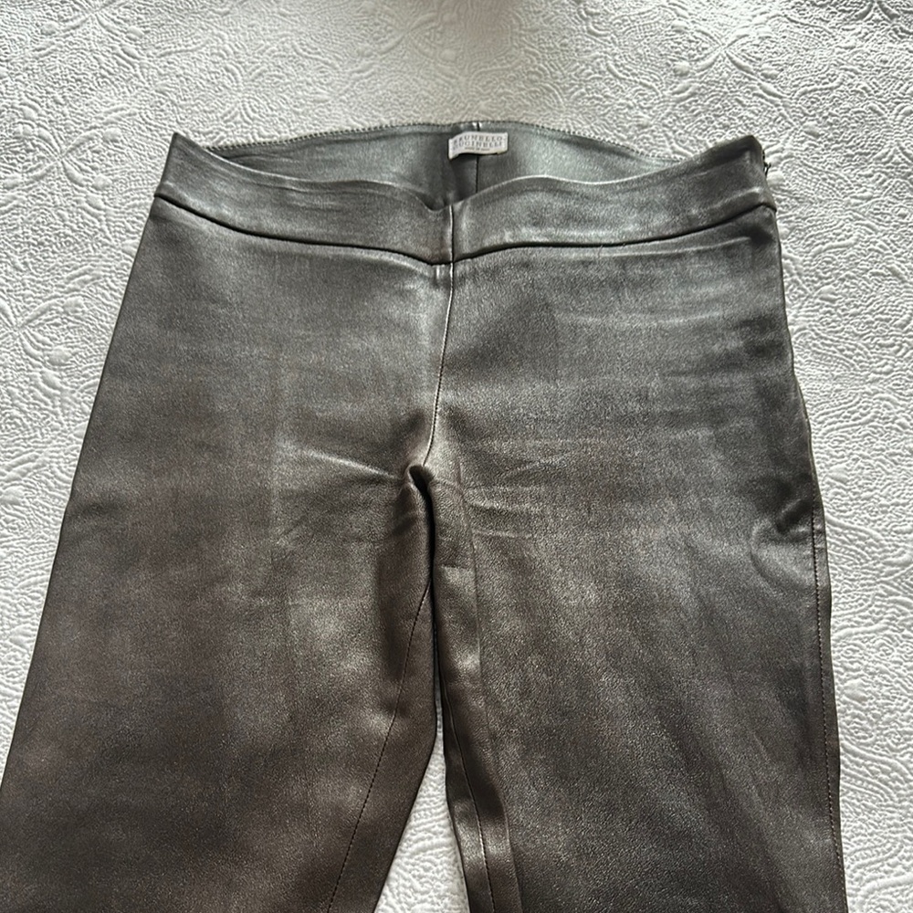 Brunello Cucinelli Silver Leggings Luxurious Metallic Elegance